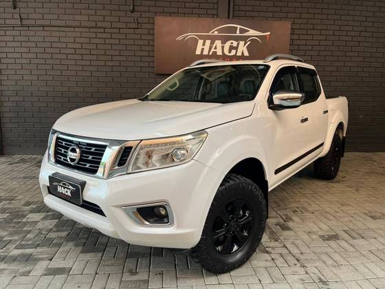NISSAN FRONTIER 2.3 16V TURBO DIESEL LE CD 4X4 AUTOMÁTICO